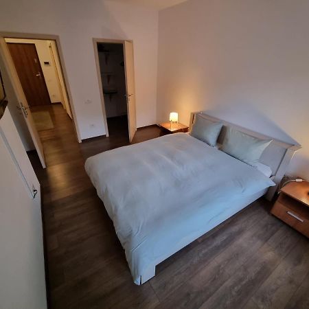 Avram Iancu Private Apartment With Ac Brașov Exterior foto